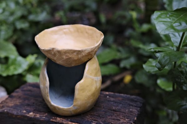 đèn xông tinh dầu gốm nắn tay